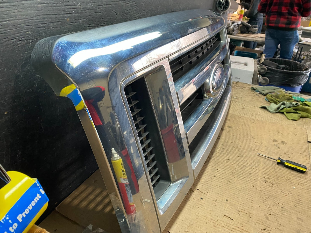 2008 to 2014 Ford Econoline E150 E250 Front Upper Chrome Grill Grille w6056 DG2