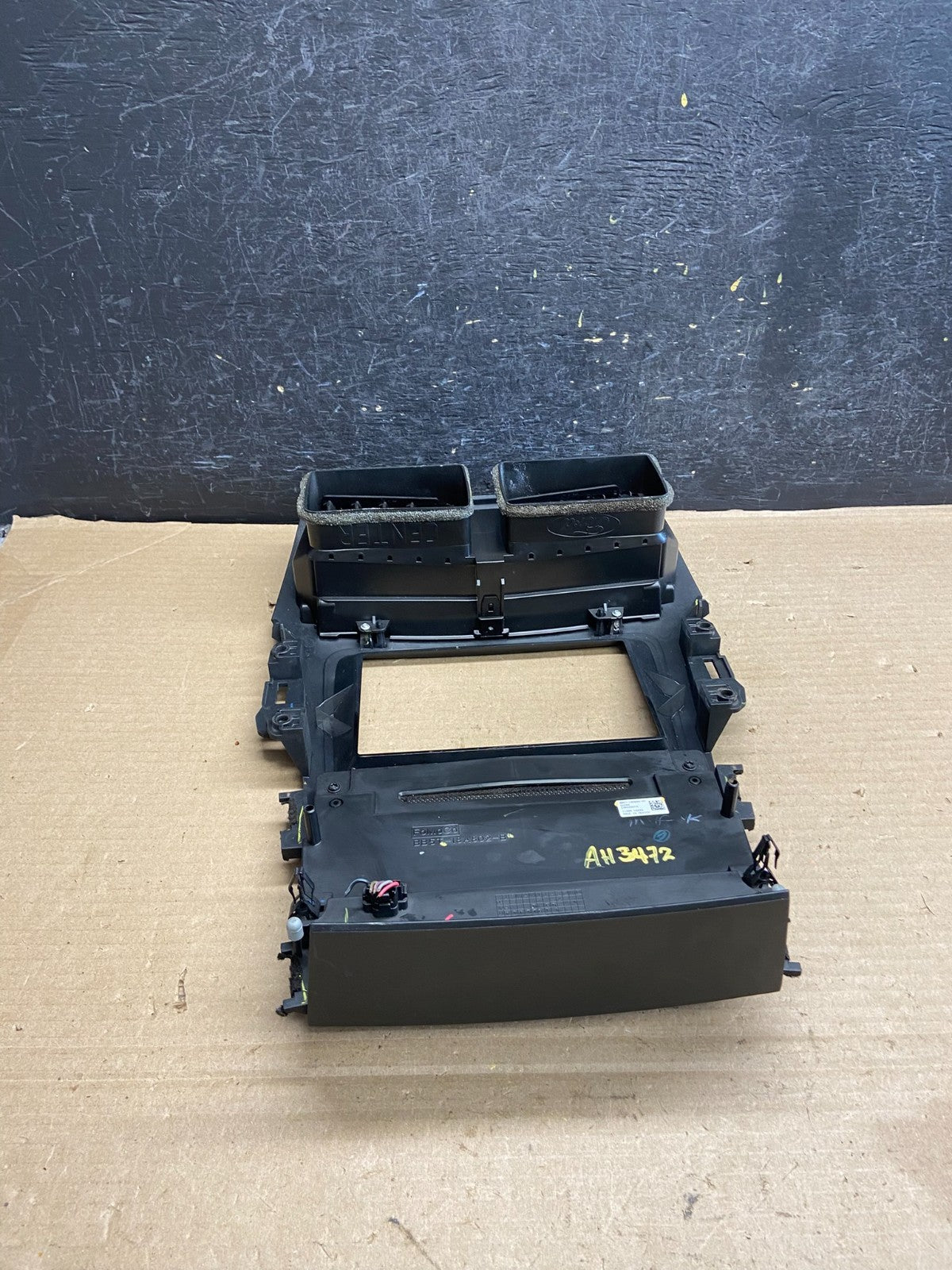 2011 to 2014 Ford Explorer Radio Climate Control Trim Bezel Panel AH3472 DG4