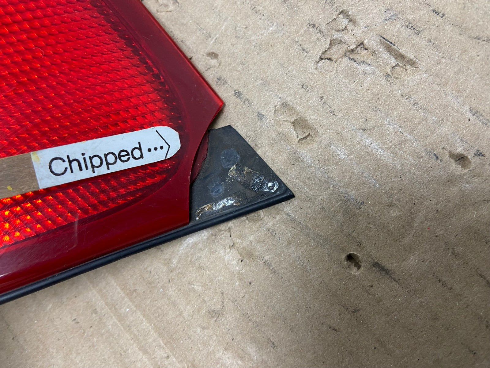 2004 to 2005 Toyota Sienna Left Driver LH Side Tail Light AE7049 LK3