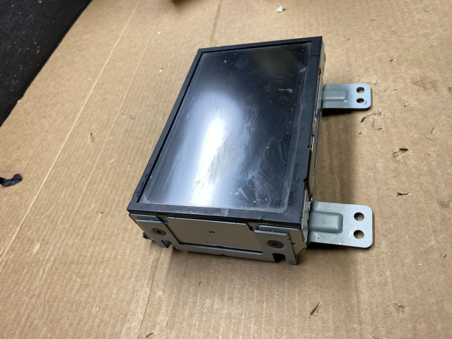 2008 to 2012 Nissan Armada QX56 Display Screen Information W0262 DG2