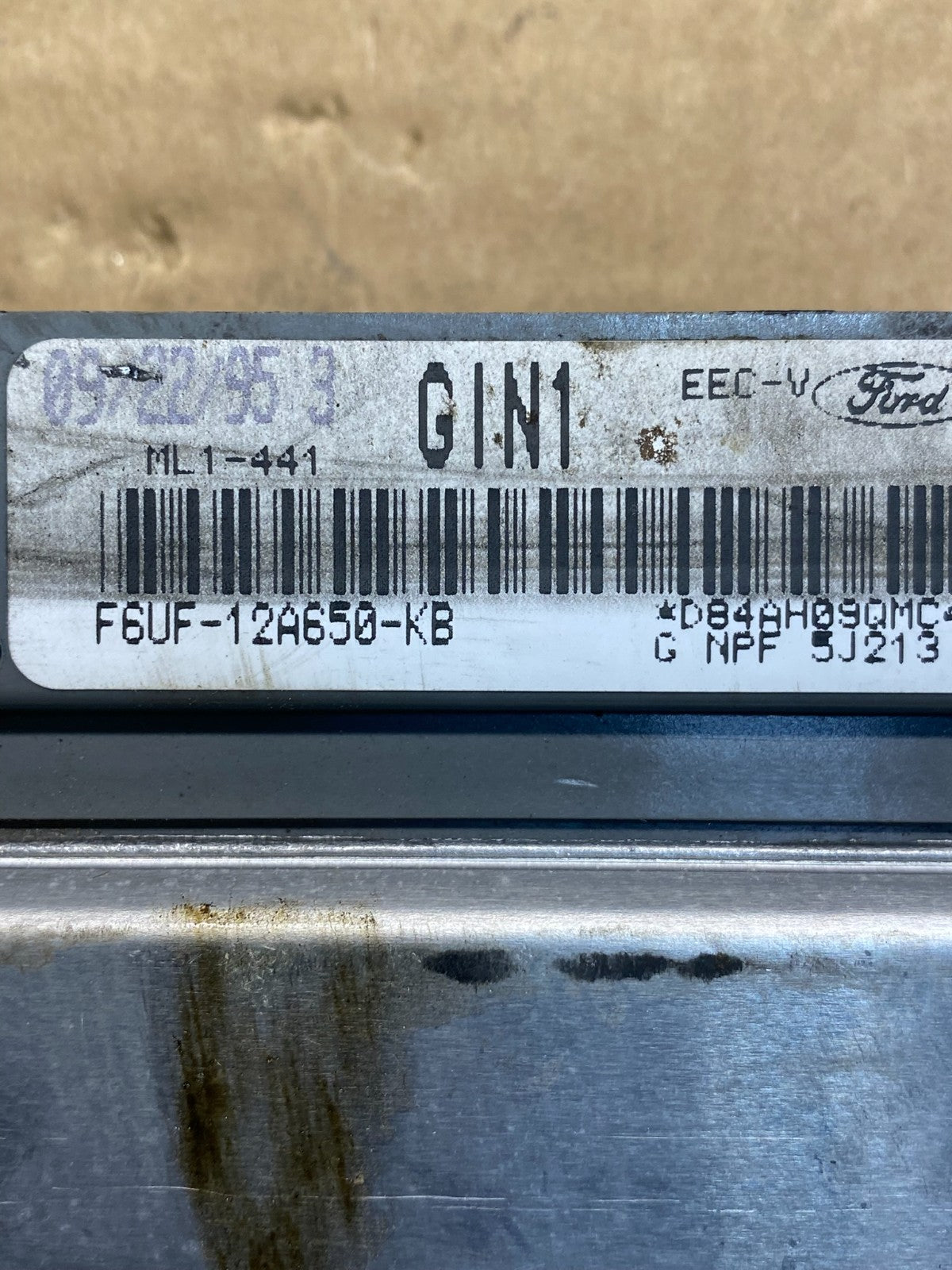 1996 Ford E150 E250 5.8L Engine Control Module ECU F6UF-12A650-KB af6861 DG2