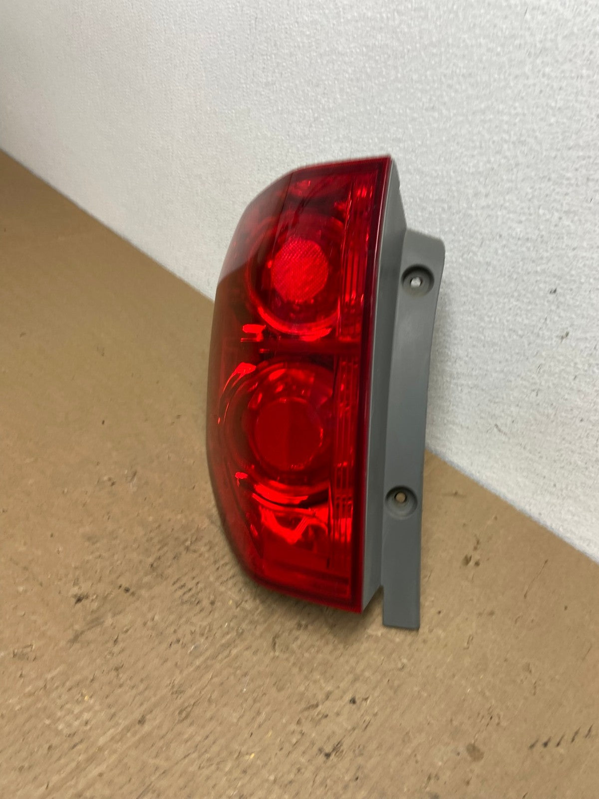 2003 2004 2005 Honda Pilot Left Driver LH Side Tail Light AC1411 LK1