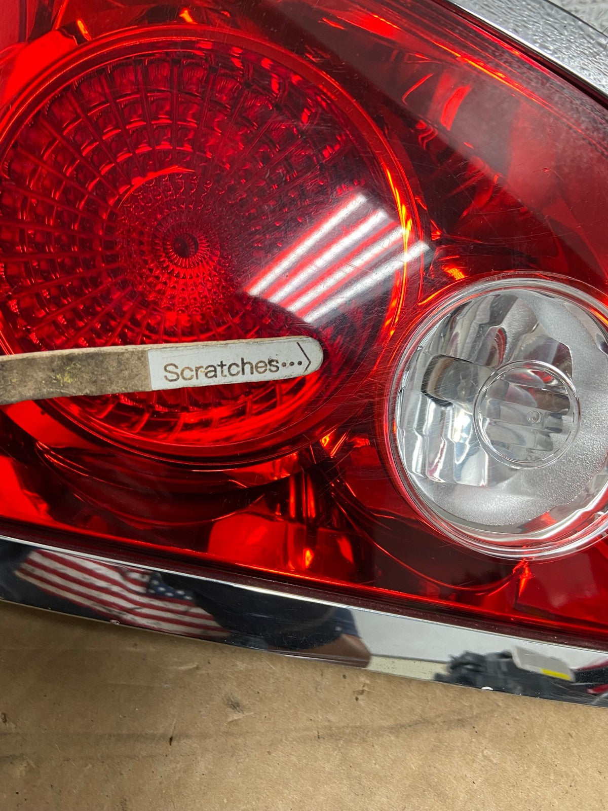 2008 - 2012 Buick Enclave Left Driver Lh Inner Tail Light AG1218 LK3