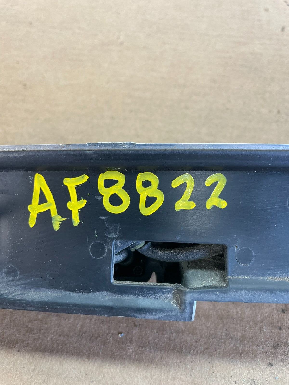 2007-2012 GMC Acadia Chrome Tailgate Rear Finish Molding Back W/Camera AF8822 DG5
