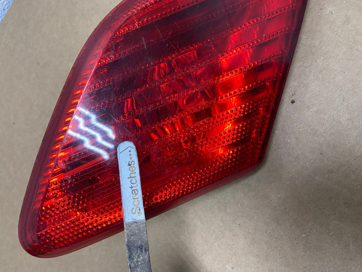 2003 to 2004 Toyota Avalon Right Passenger RH Inner Tail Light AI2566 LK3