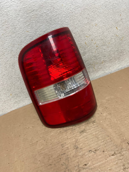 2004 to 2008 Ford F150 F-150 Left Driver LH Side Tail Light AI0978 LK2