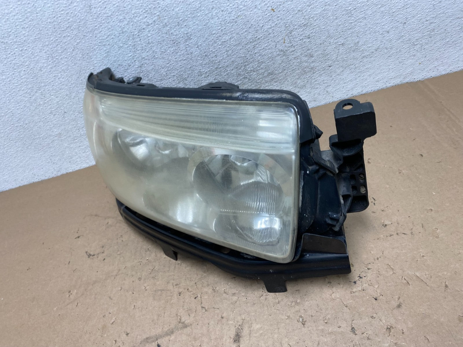 2006-2008 Subaru Forester Right Passenger Rh Headlight Halogen AG4405 DW1