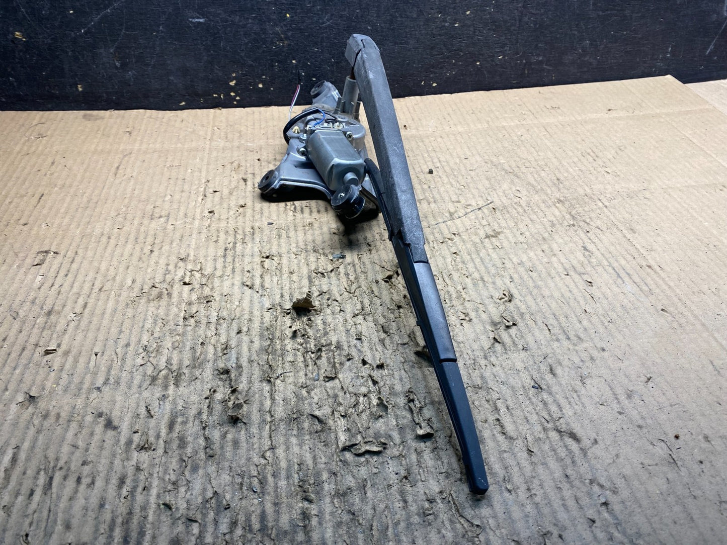 2007 to 2015 Mazda CX-9 CX9 Windshield Rear Wiper Motor Y1451 DG2