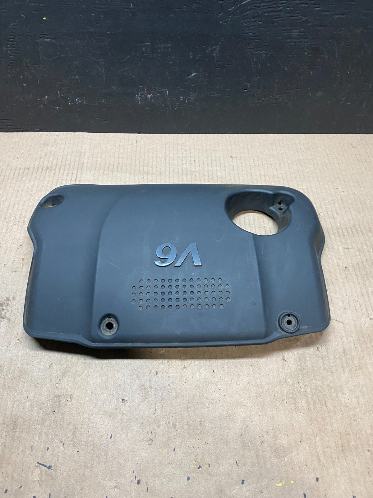 2008 - 2010 Kia Optima Rondo 2.7L V6 Engine Motor Cover E4601 PS1
