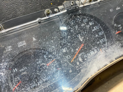 1998 to 2005 Mercury Marquis Speedometer Cluster Gauge Oem R8824 DG3