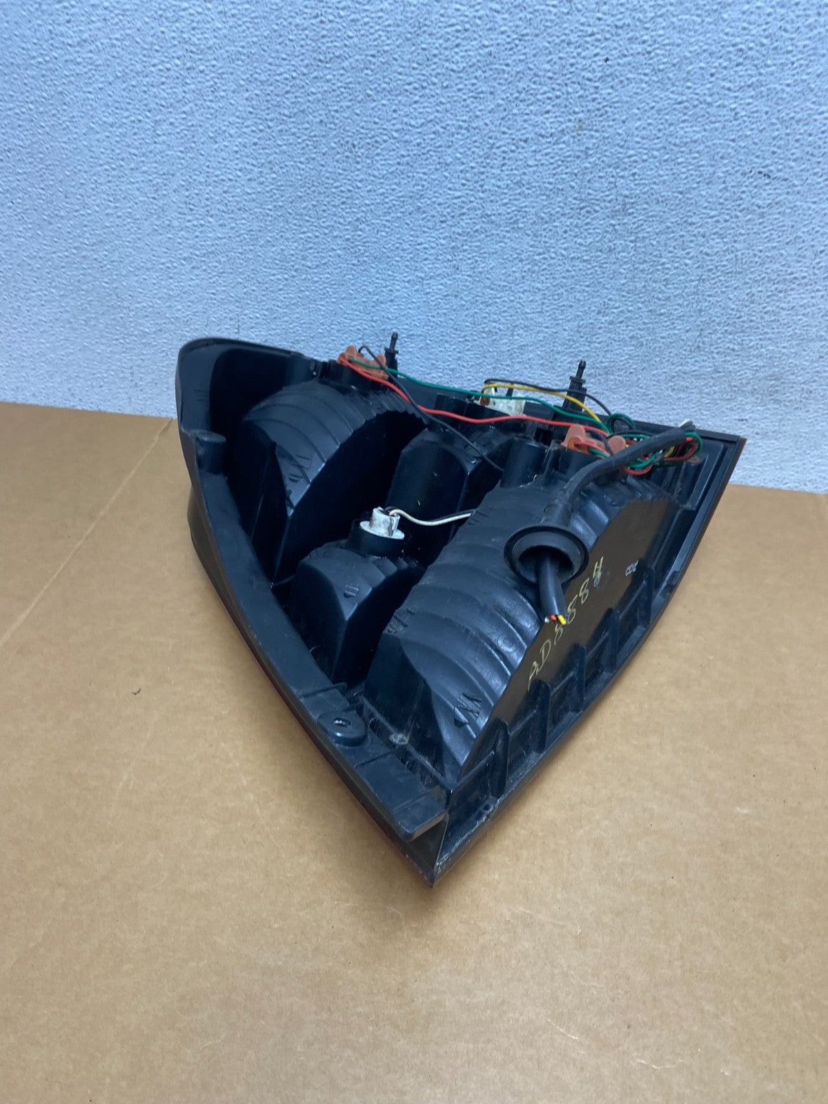 2007 2008 2009 Kia Sorento Left Driver LH Side Tail Light AD8884 DW4