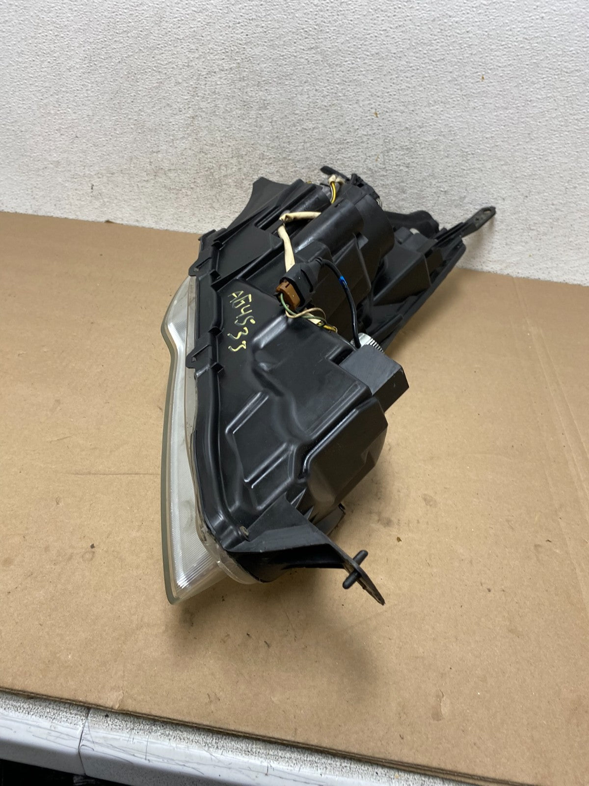 2010 2011 2012 Subaru Legacy Outback Left Driver Halogen Headlight AG4533 DW6