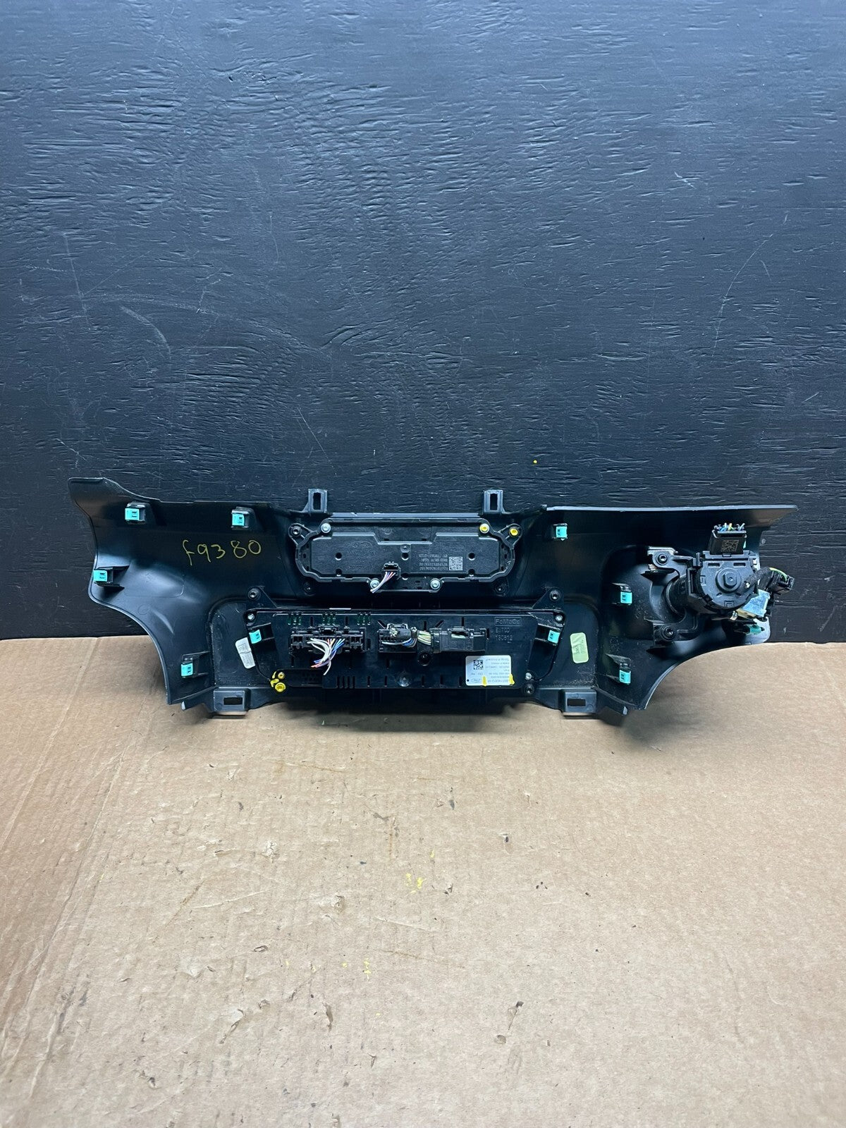 2020 to 2023 Ford Explorer Radio Climate Control Panel Trim F9380 DG14