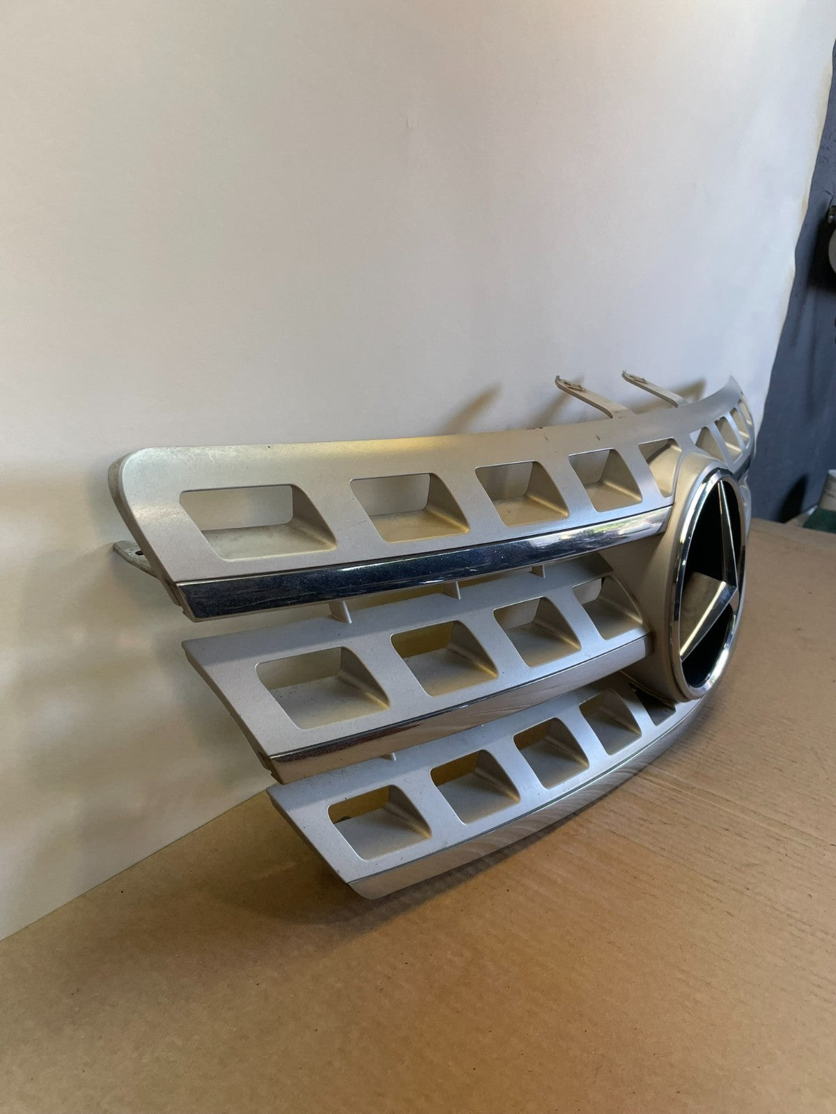 2009 to 2011 Mercedes ML-Class W164 Front Bumper Grille Grill AF5441 DW2