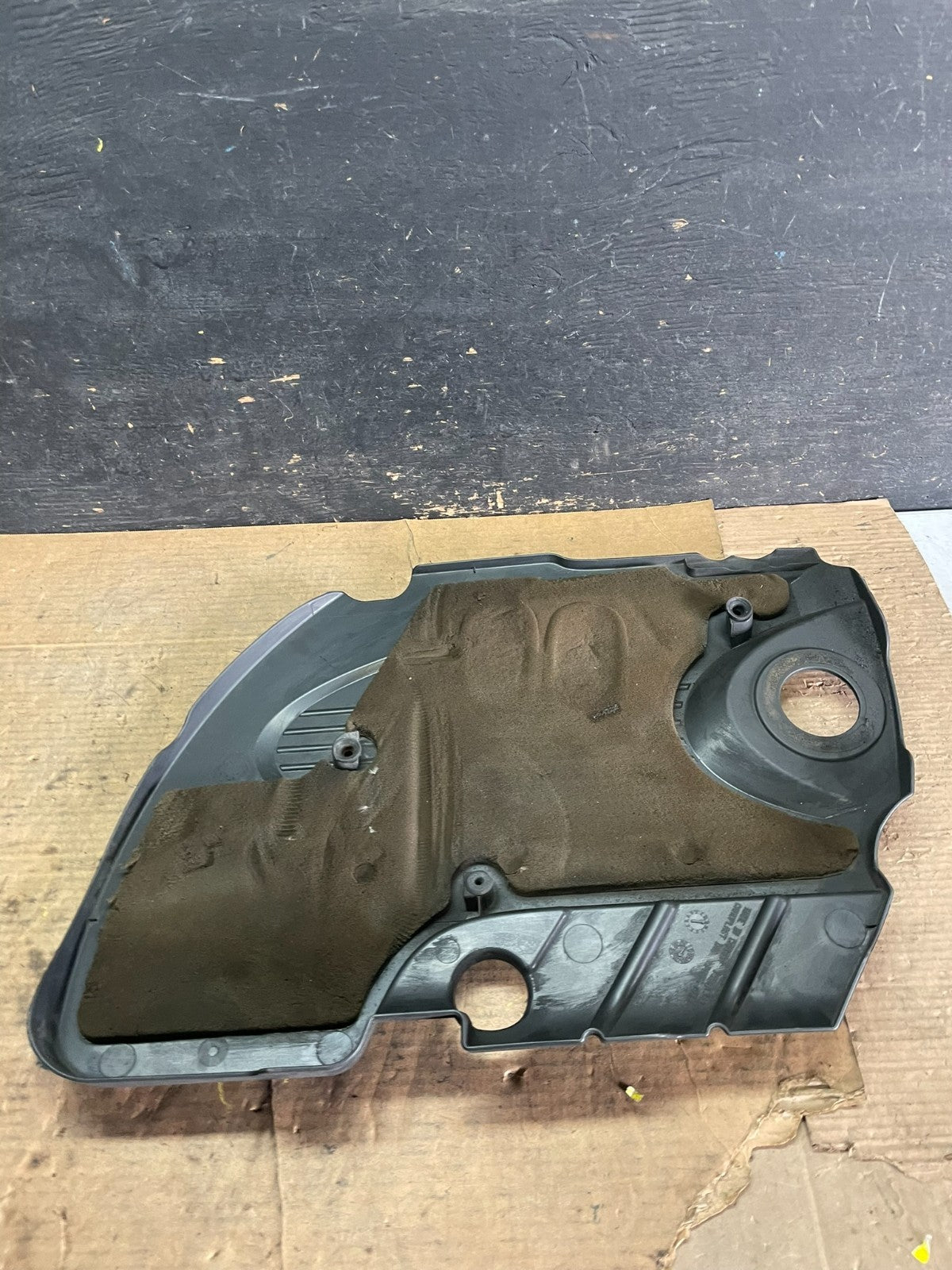 2006 2011 Chevrolet Impala V6 VVT Engine Cover Shield OEM Q9833 DG4