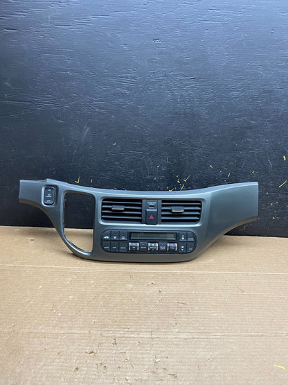 2005 to 2010 Honda Odyssey  Radio Climate Control Dash Trim Bezel W1604 DG0