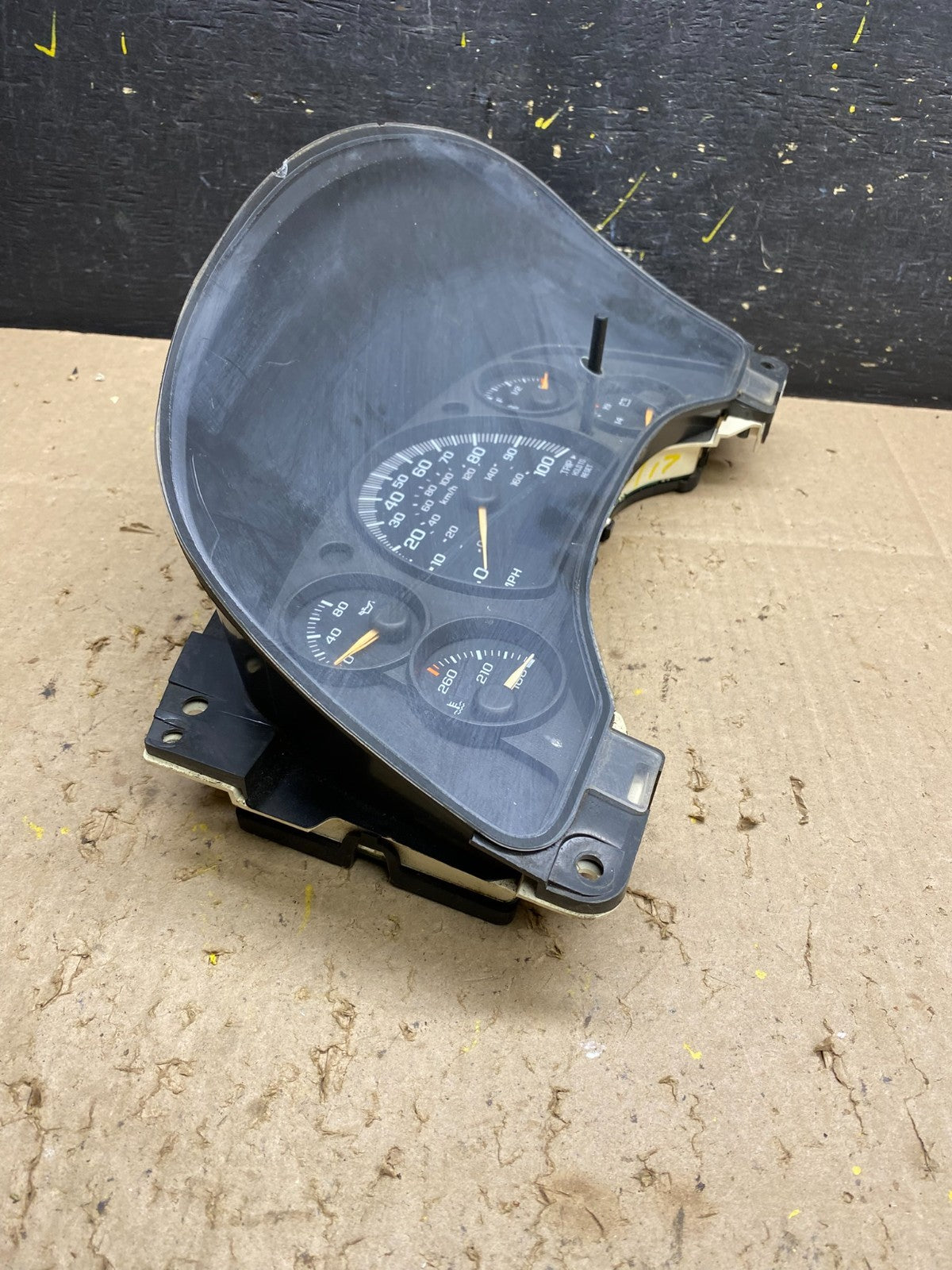2003 to 2007 Chevrolet Express Speedometer Cluster Gauge 25755008 U5581 PS3