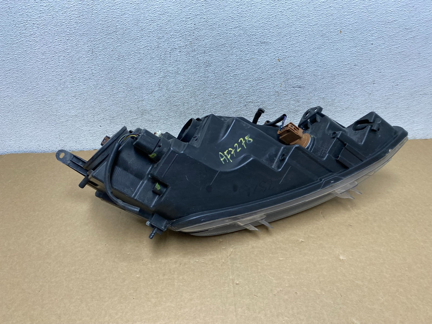 2010 2011 2012 Ford Fusion Left Driver LH Side Headlight Halogen AF7278 DW7
