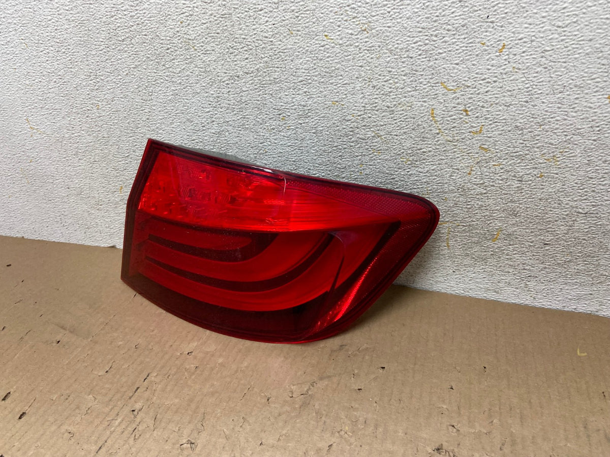 2011 2012 2013 BMW 5 Series F10 Right Passenger Rh Side Tail Light AH5917 LK2