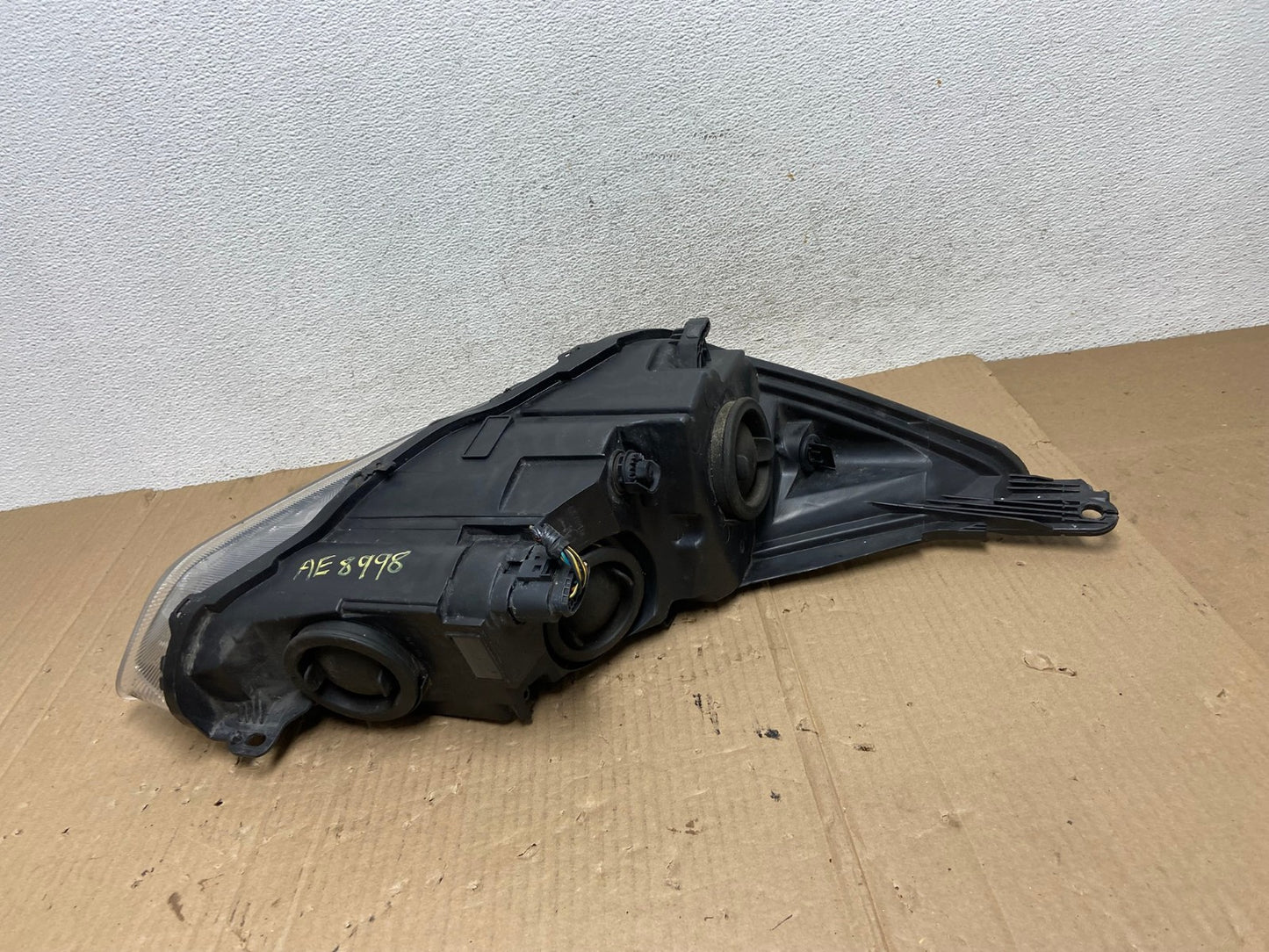 2015 to 2018 Ford Focus Left Driver LH Side Headlight AE8998 LK7