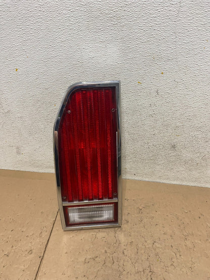 1979 to 1991 Ford LTD Station Wagon OEM Drivers Side Tail Light D01270