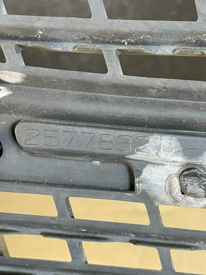 2010 to 2012 Cadillac SRX Front Upper Grille Grill AD5775 DG5