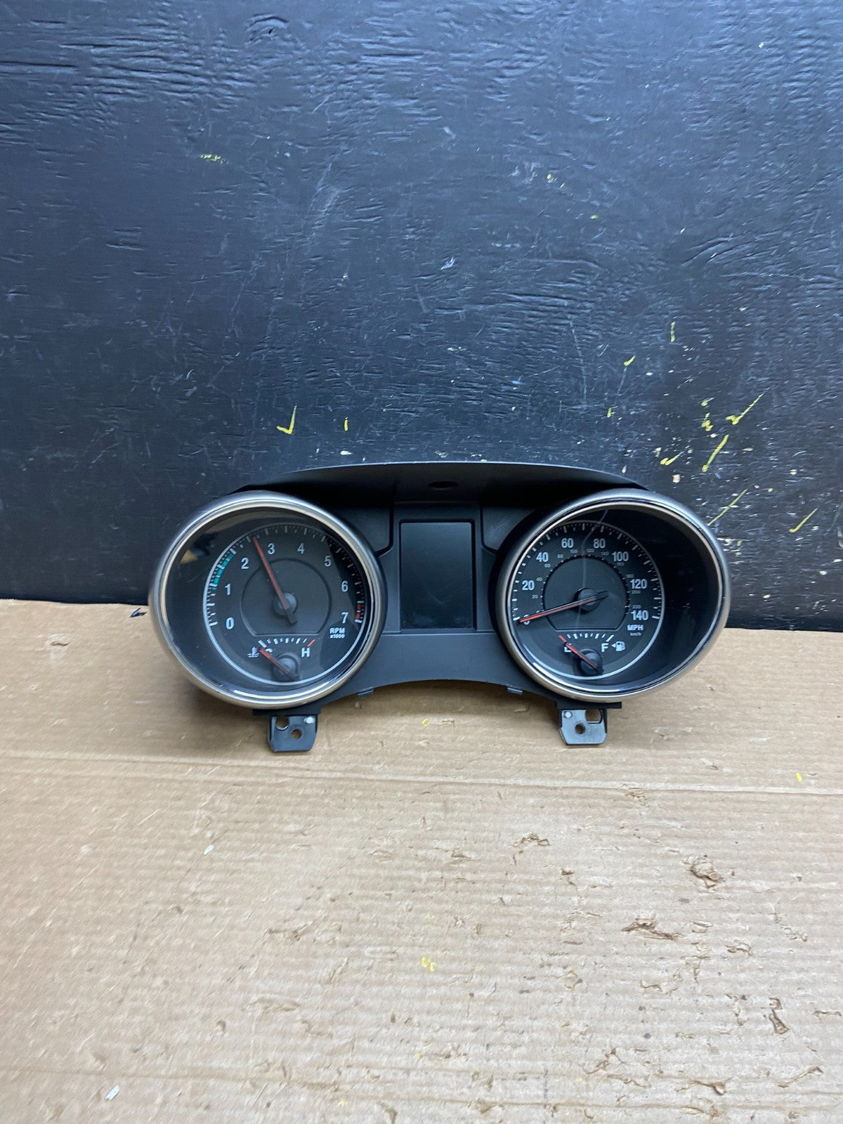 2011 Jeep Grand Cherokee 3.6L Speedometer Gauge Cluster OEM W3010 DG0