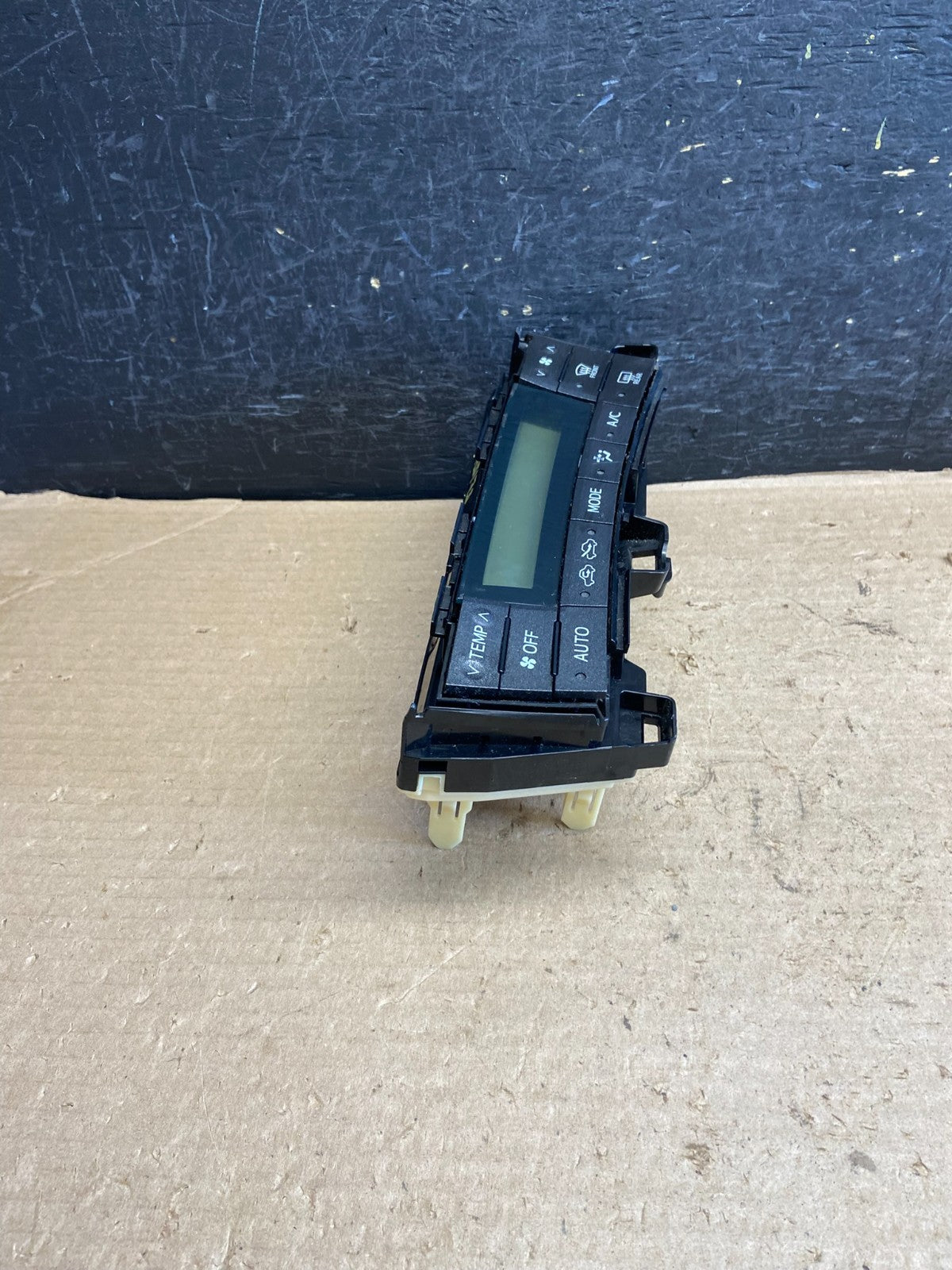 2010 to 2015 Toyota Prius A/C Heater Climate Control Unit Switch ah5173 DG1