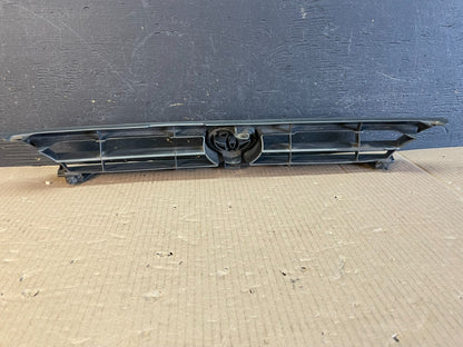 1993 to 1995 Toyota Corolla Front Grill Grille AE37913