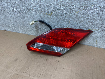 2008-2010 Toyota Avalon Right Passenger Side Tail Light Inner Oem W0742 DW1