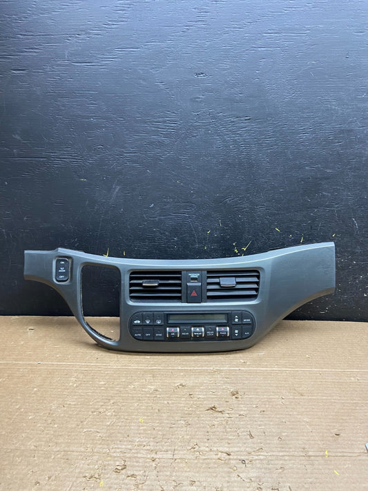 2005 to 2010 Honda Odyssey Radio Climate Control Dash Trim Bezel w1971 DG0