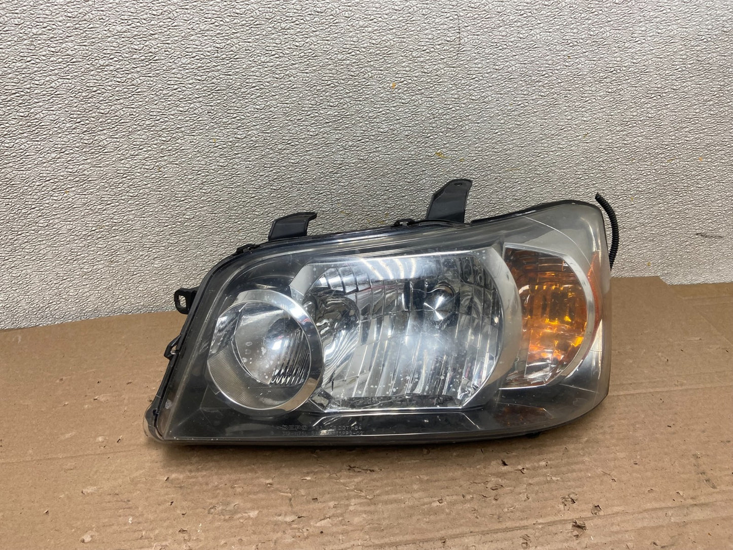 2004 2005 2006 Toyota Highlander Headlight Left Driver LH Side DEPO AB1519 DW0
