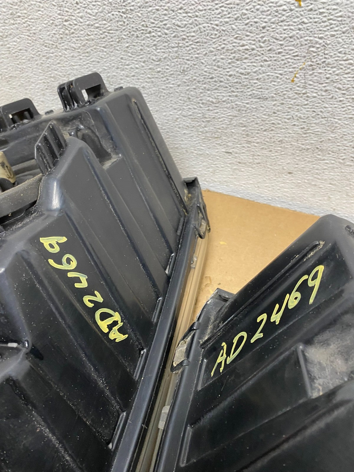 2002-2005 Mercury Mountaineer Left+Right Side Halogen Headlights AD2469 DW10
