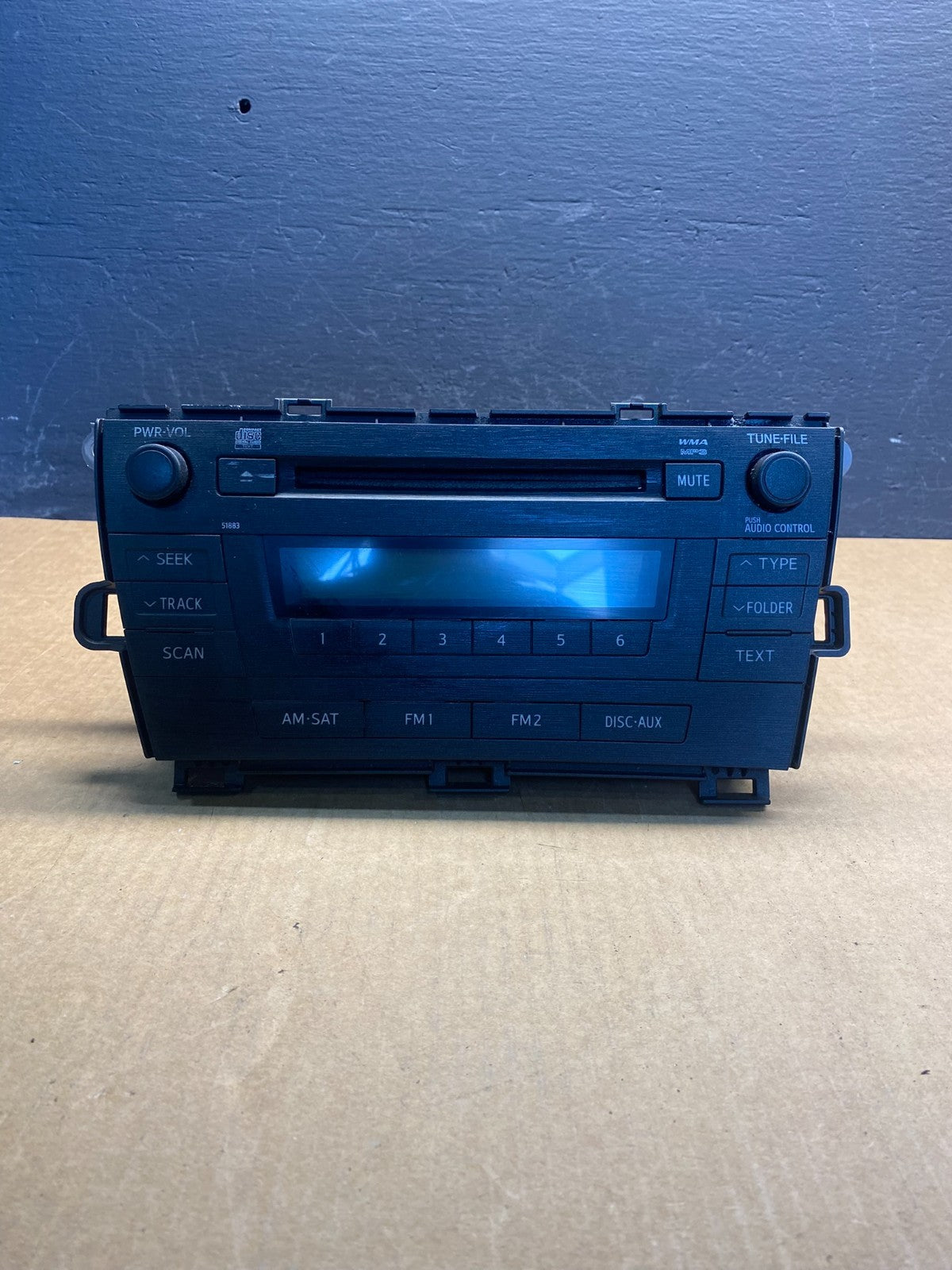 2010 to 2011 Toyota Prius Radio Stereo Receiver Aux Disc CD Player ac6866 DG0