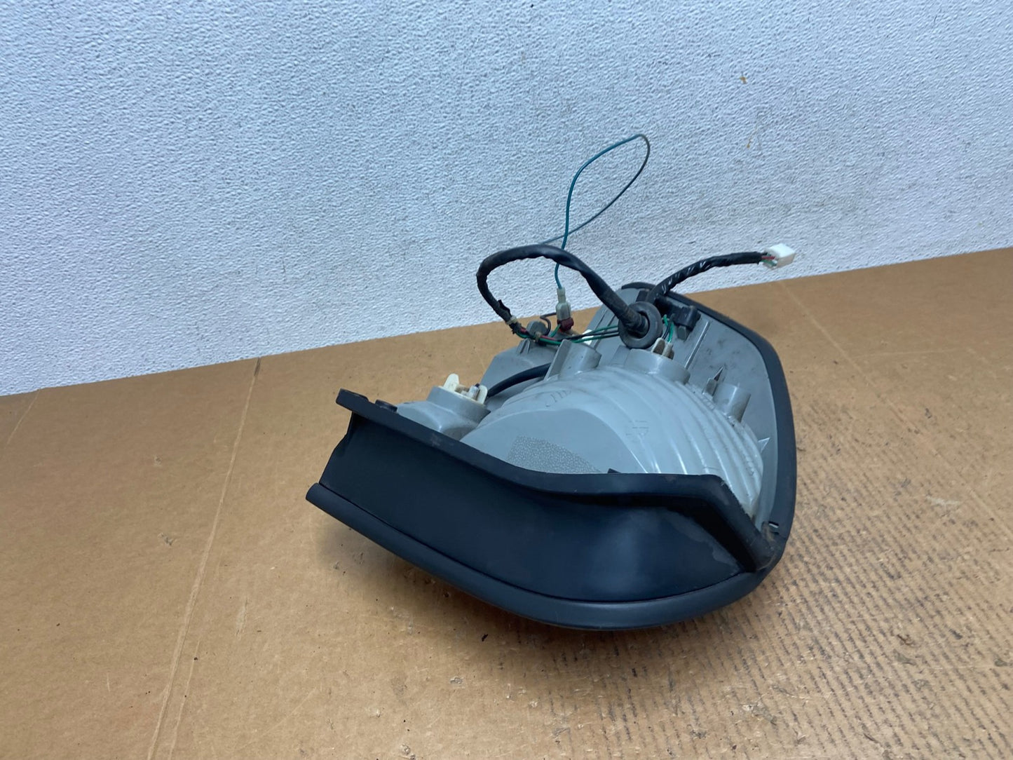 2005 to 2006 Hyundai Santa Fe Right Passenger Rh Side Tail Light AE1326 LK4