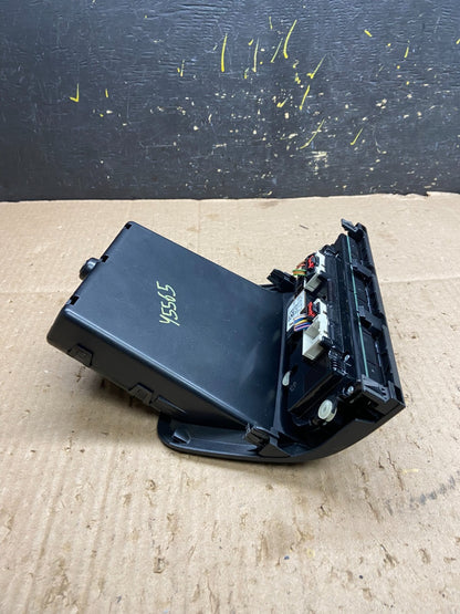 2016-2017 Volkswagen Tiguan Front Center Console Climate Control OEM Y5565 DG2