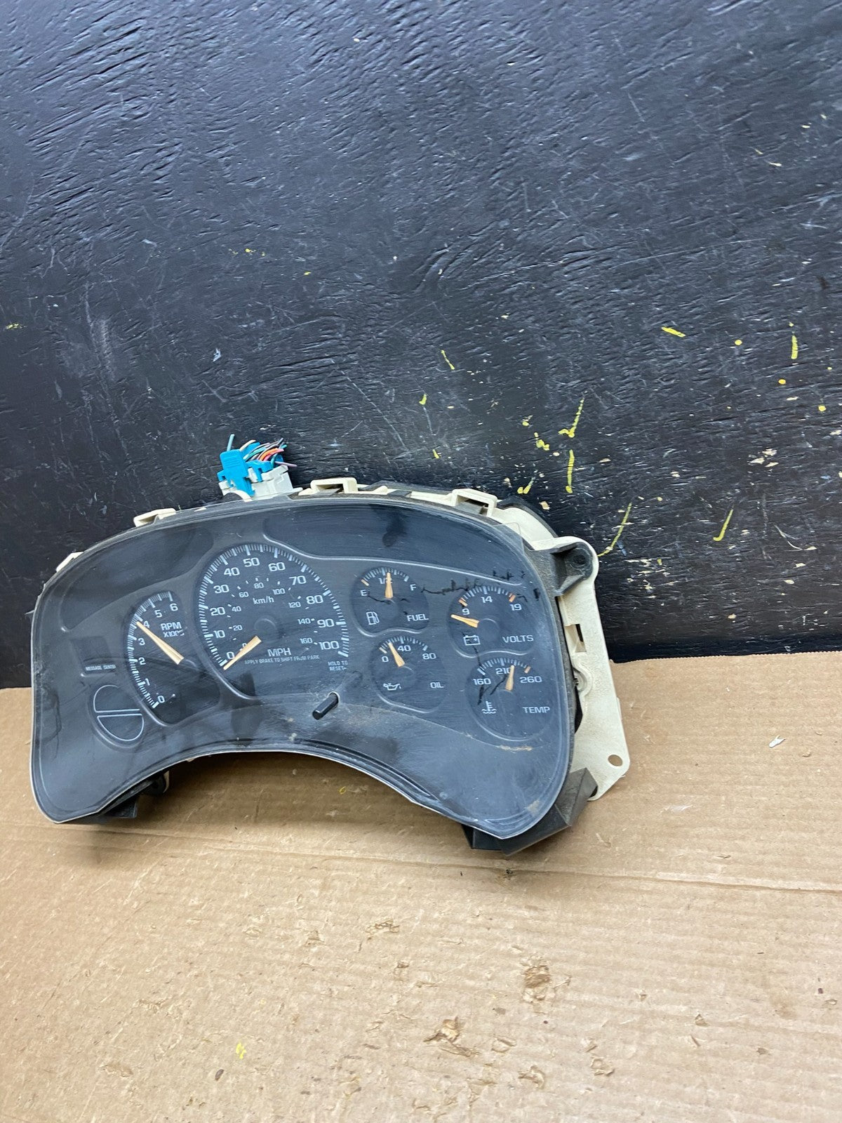 2002 GMC Yukon Speedometer Cluster Gauge Oem W2013 DG1