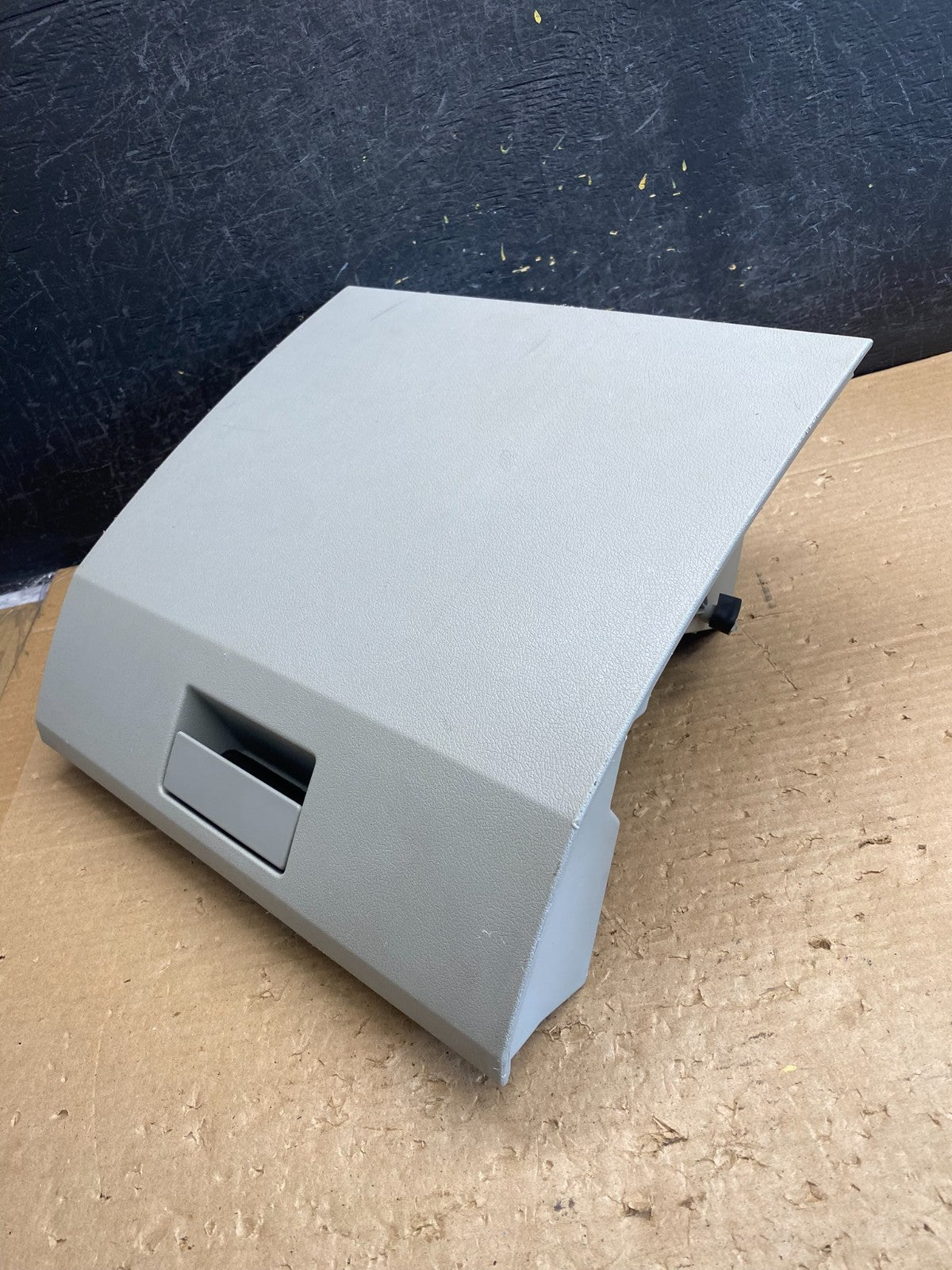 2007-2008 Dodge Caliber Front Right Passenger Storage Glove Box AG8497 DG4