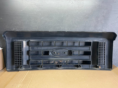 2008 to 2014 Ford Econoline E150 E250 Front Upper Chrome Grill Grille AB2983 DG6