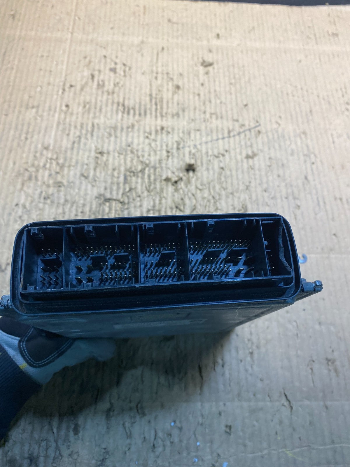 2009 to 2011 Bmw 550i 750i Engine Computer ECU Control Module ECM Y1163 DG1
