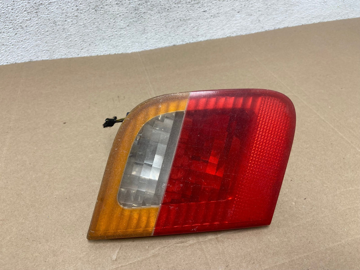 2002 - 2005 BMW 3 E46 Series Left Driver LH Inner Tail Light AE4837 LK0