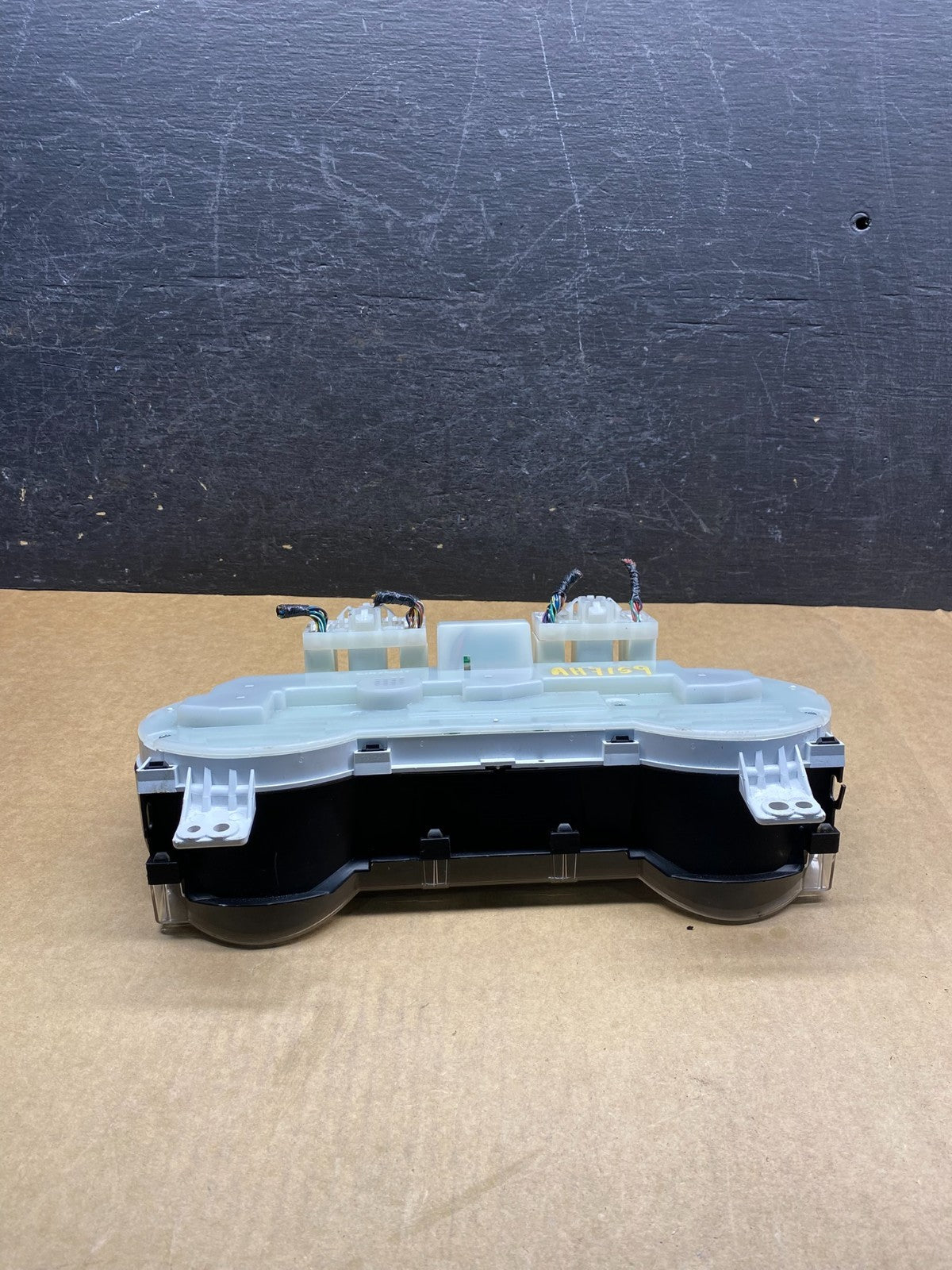 2003 to 2005 Toyota 4Runner Speedometer Instrument Cluster AH7159 DG5