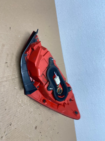 2007 to 2013 Infiniti G35 G37 Sedan Right Passenger Rh Tail Light Oem AB6936 LK4