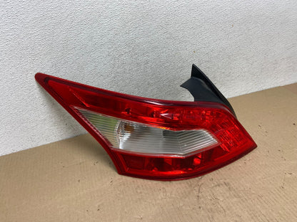 2009 2010 2011 Nissan Maxima Left Driver Lh Side Tail light AG5915 DW2