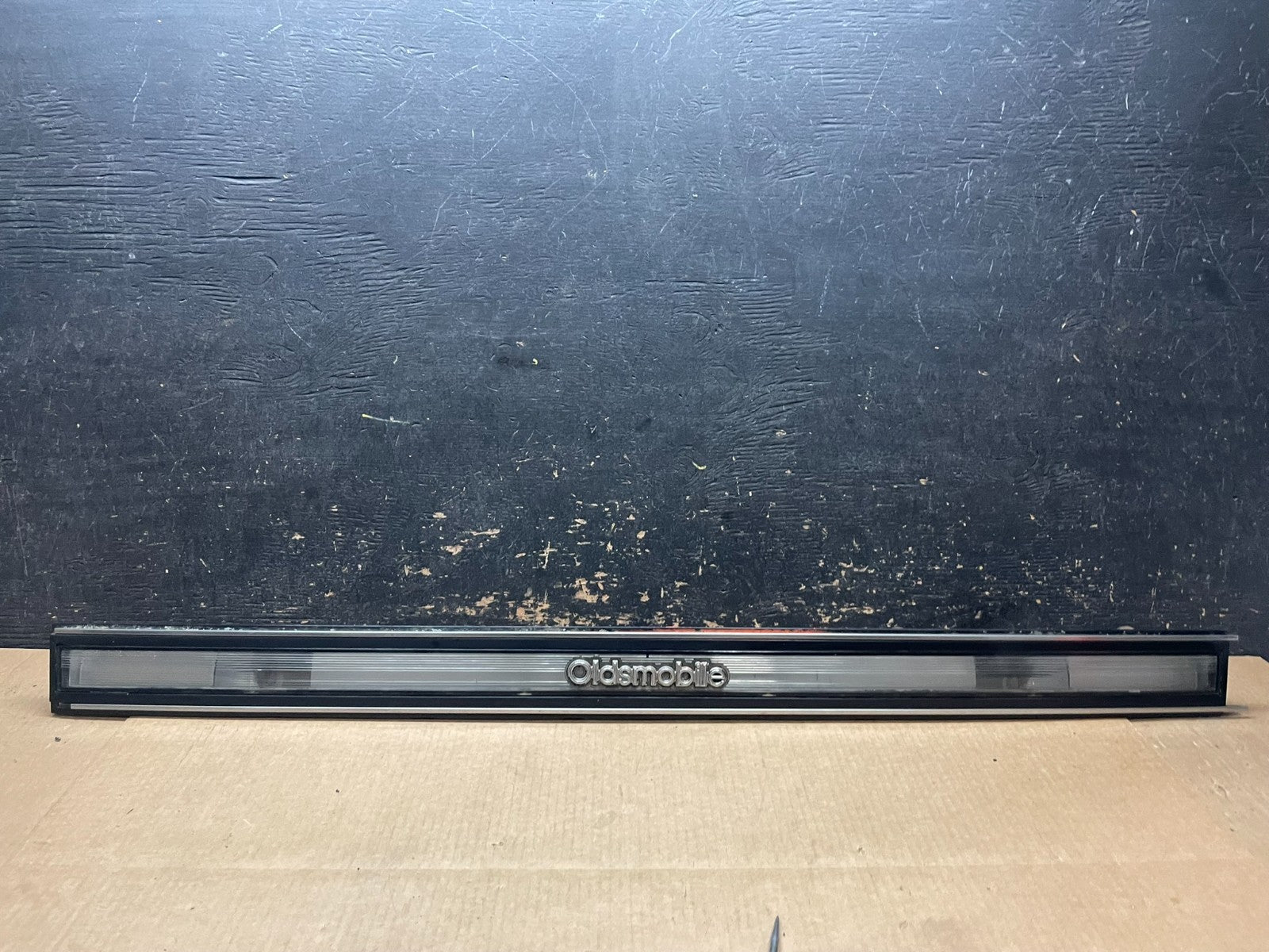1985 - 1988 Oldsmobile Cutlass Ciera Rear Center Panel Tail light OEM AA9026 DG0