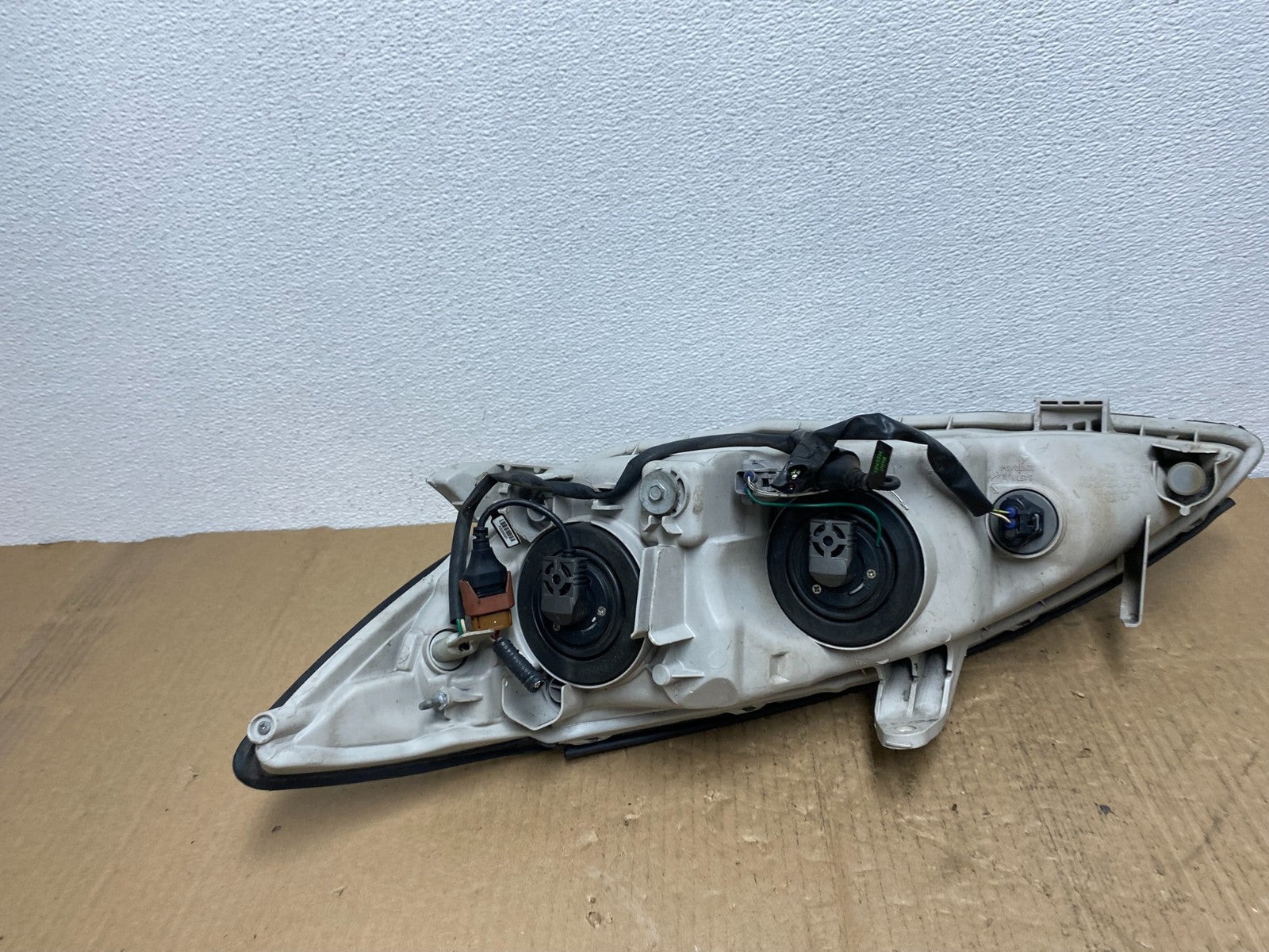 2005 to 2006 Toyota Camry Right Passenger RH Halogen Headlight Oem AB8248 DW4