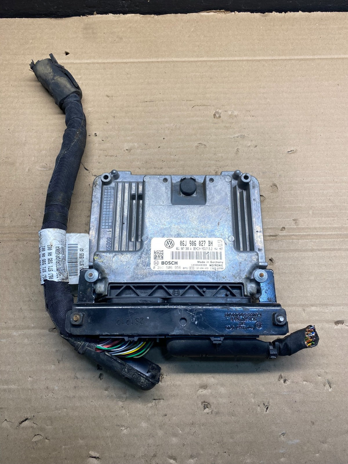 2012 Volkswagen Tiguan 2.0L Turbo Engine Computer Ecu Pcm Ecm Pcu AD9460 DG0