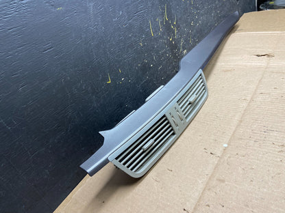 2009 to 2014 Volkswagen Routan Dash Center Trim Bezel Panel Vents y2523 DG1