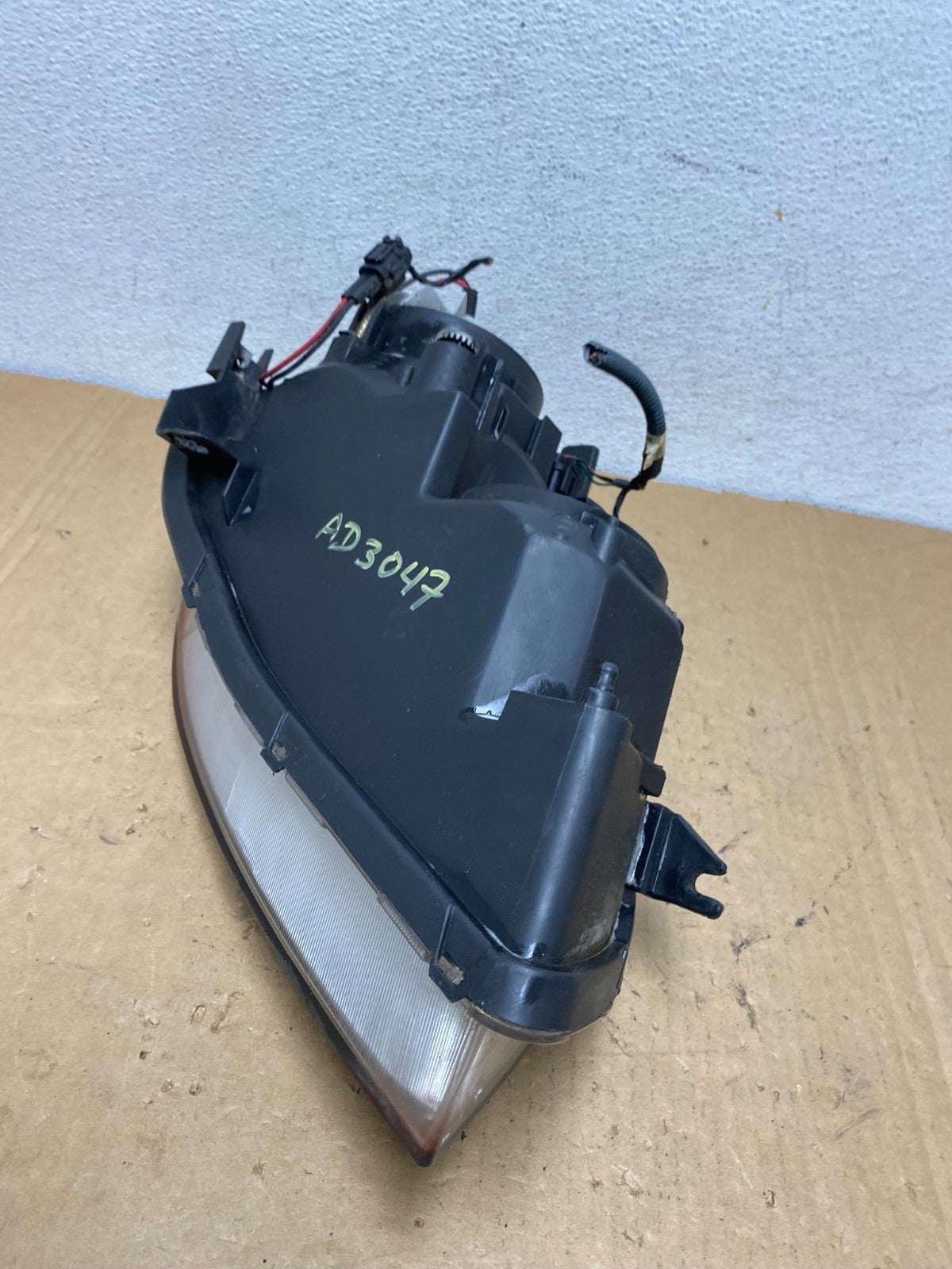 2005 to 2006 Nissan Altima Left Driver LH Side Halogen Headlight AD3047 DW8
