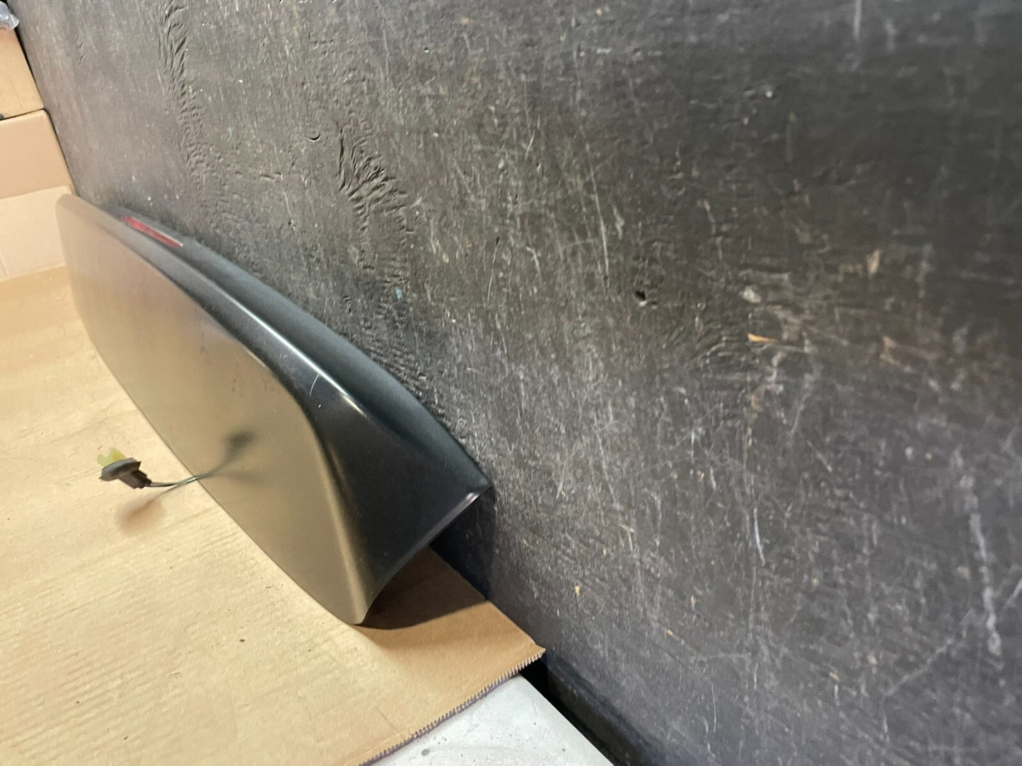 1999 to 2004 Honda Odyssey Rear Trunk Spoiler Gate L9112 DG1